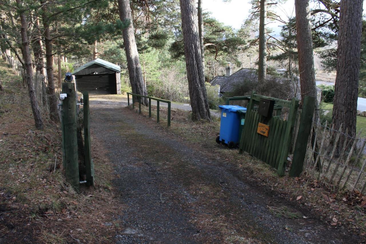 Amazing Cottage With Private Indoor Swim Pool And Hot Tub Grantown-on-Spey Exterior photo